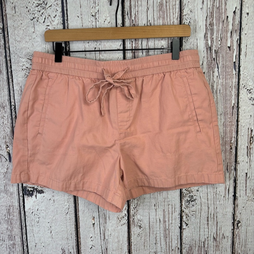 LOFT Size Medium Peach Color Shorts Casual Drawstring Waist Mid Rise Pockets